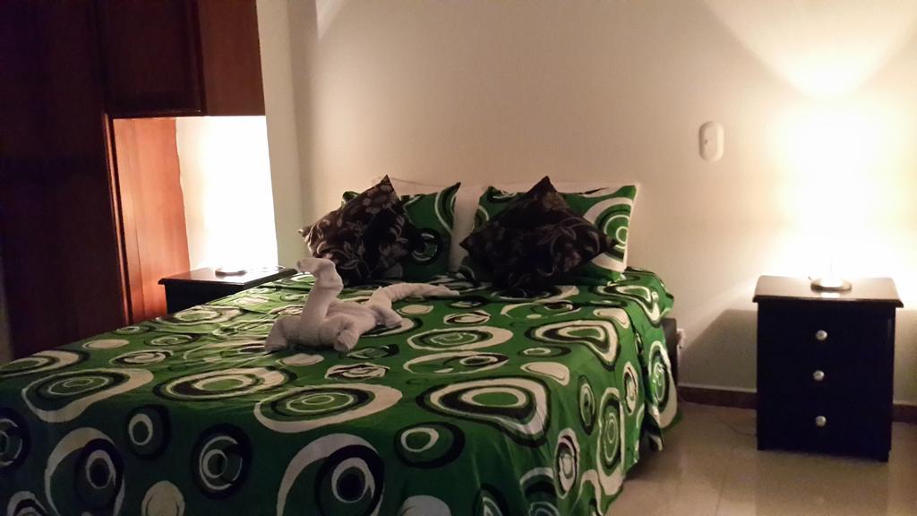 Habitaciones En Medellin Luaran gambar