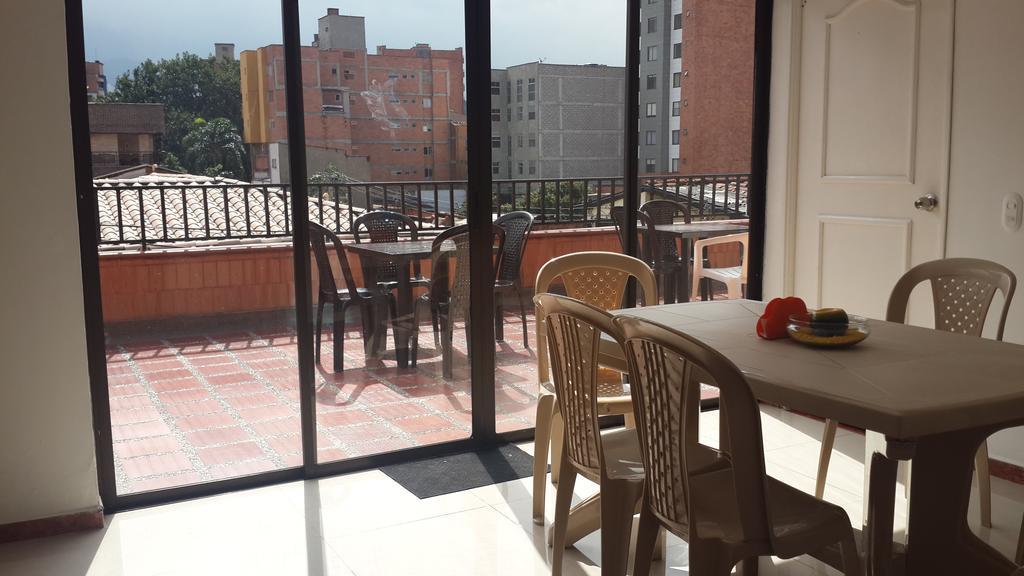 Habitaciones En Medellin Luaran gambar
