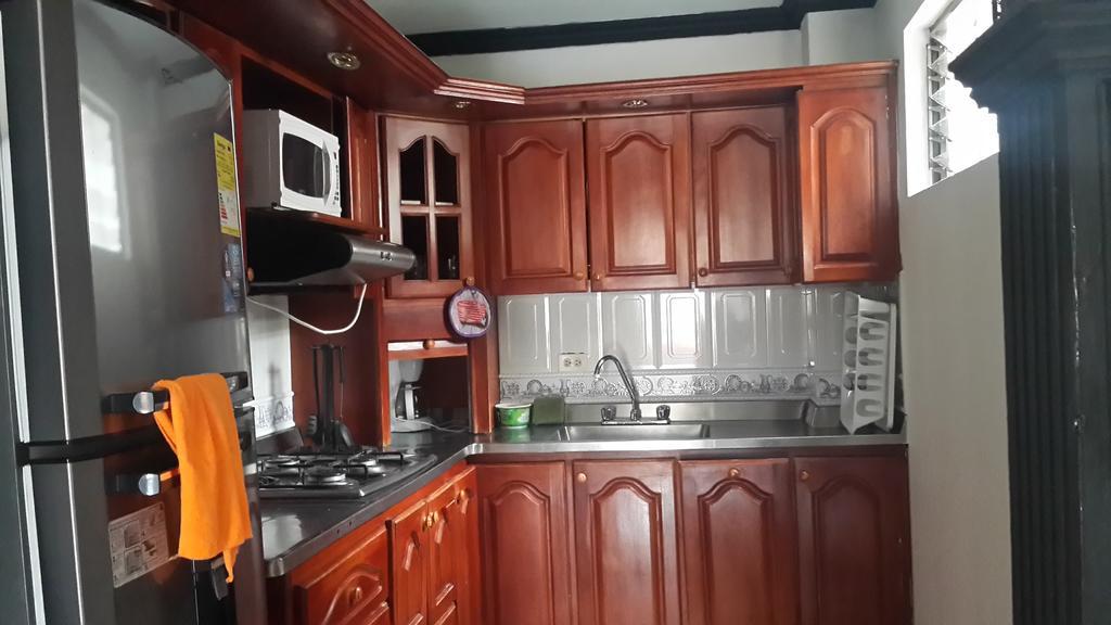 Habitaciones En Medellin Luaran gambar