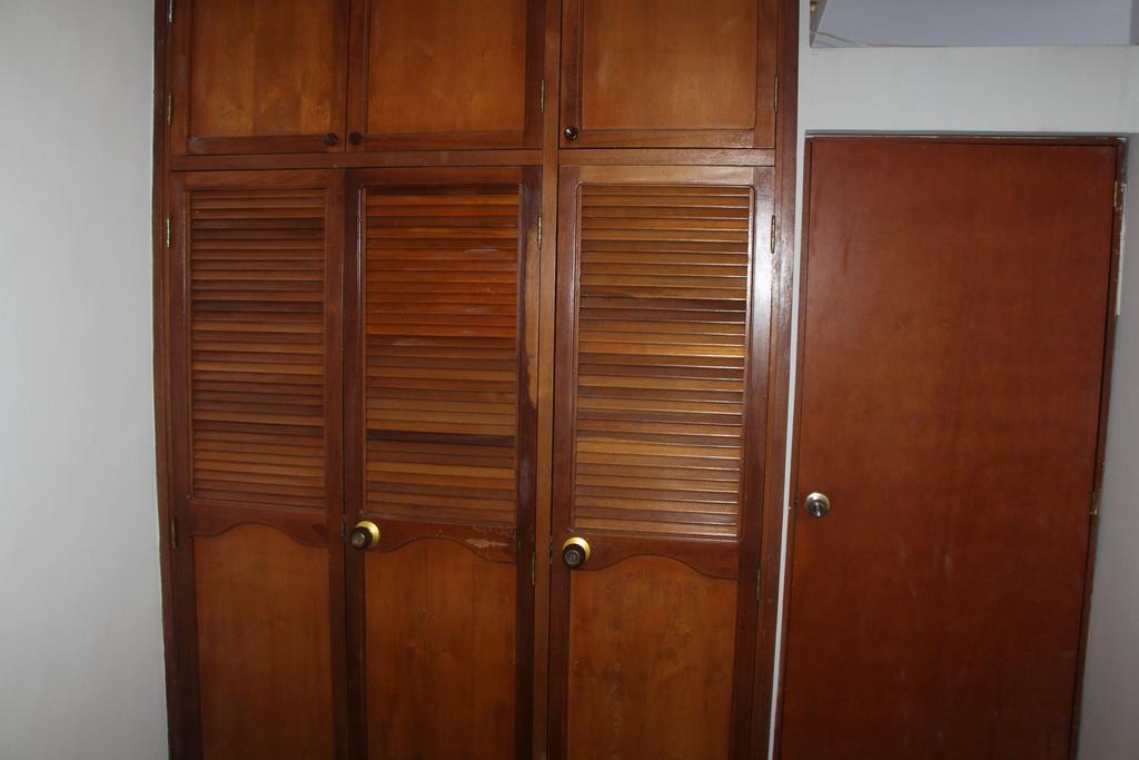 Habitaciones En Medellin Luaran gambar