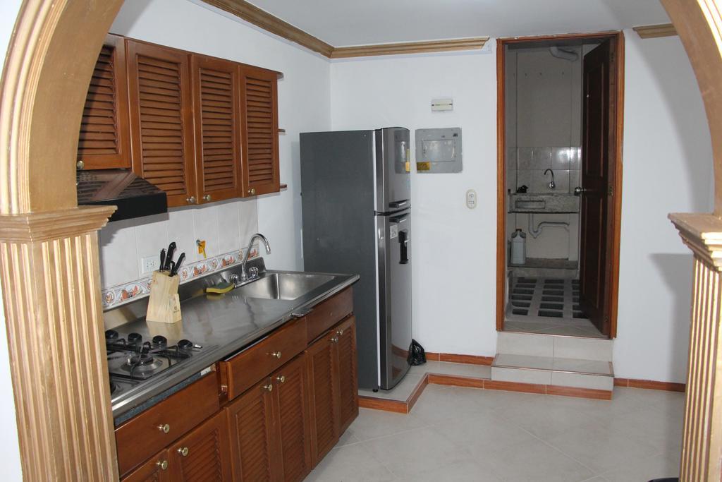 Habitaciones En Medellin Luaran gambar