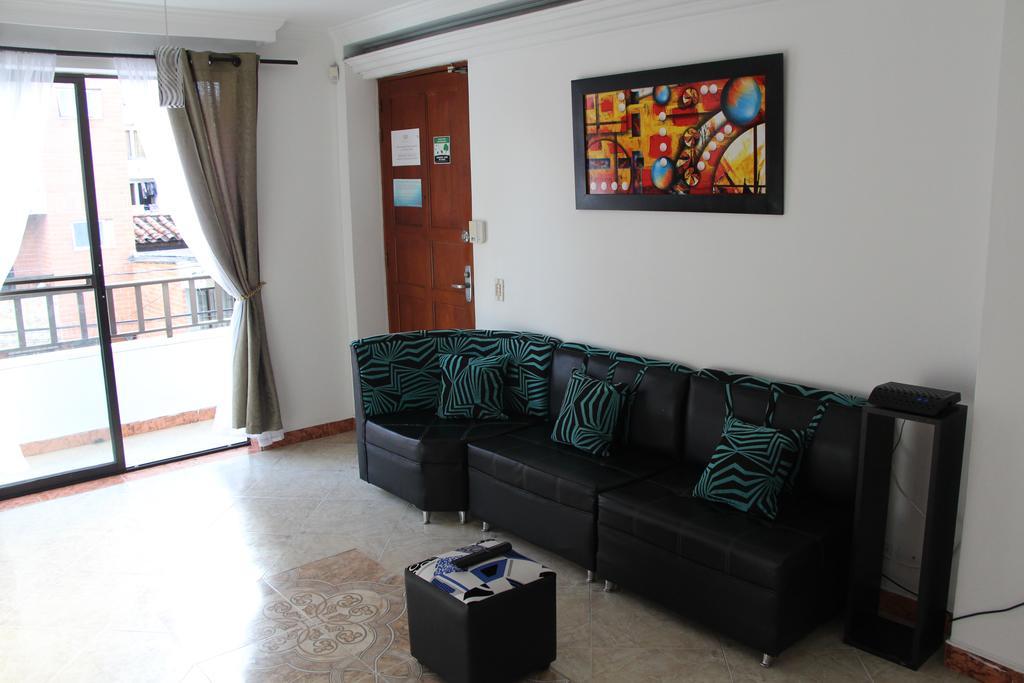 Habitaciones En Medellin Luaran gambar