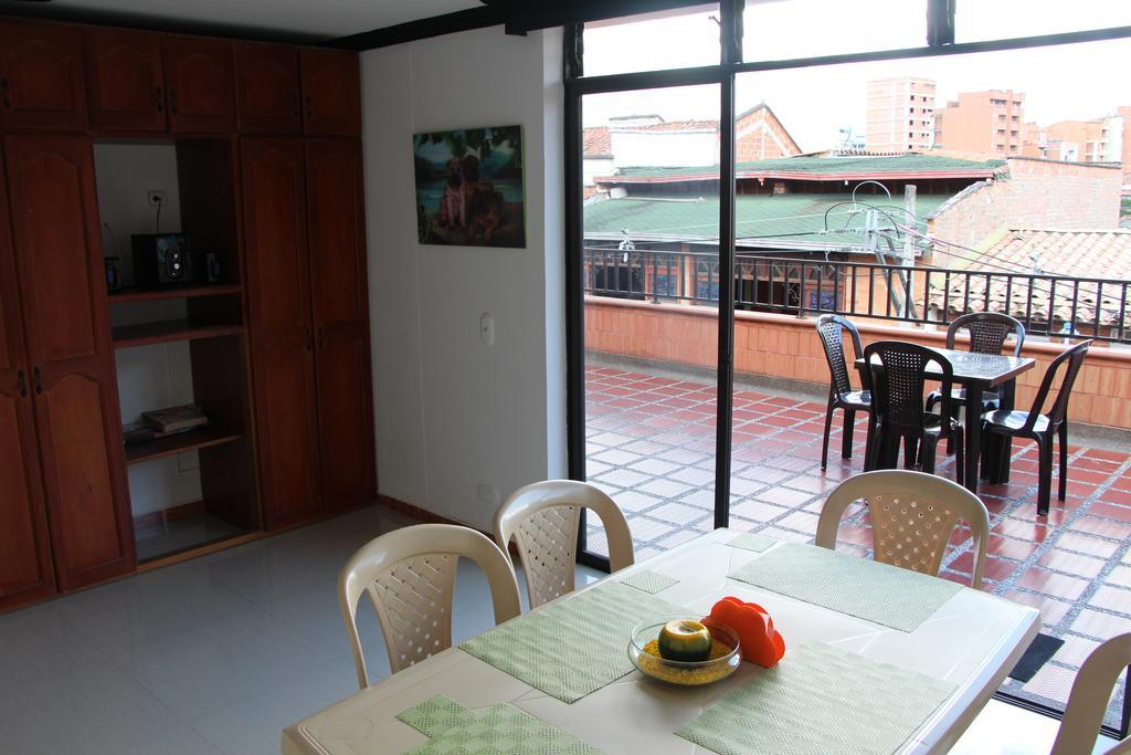 Habitaciones En Medellin Luaran gambar